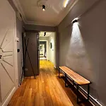 Superior Apartment At Center